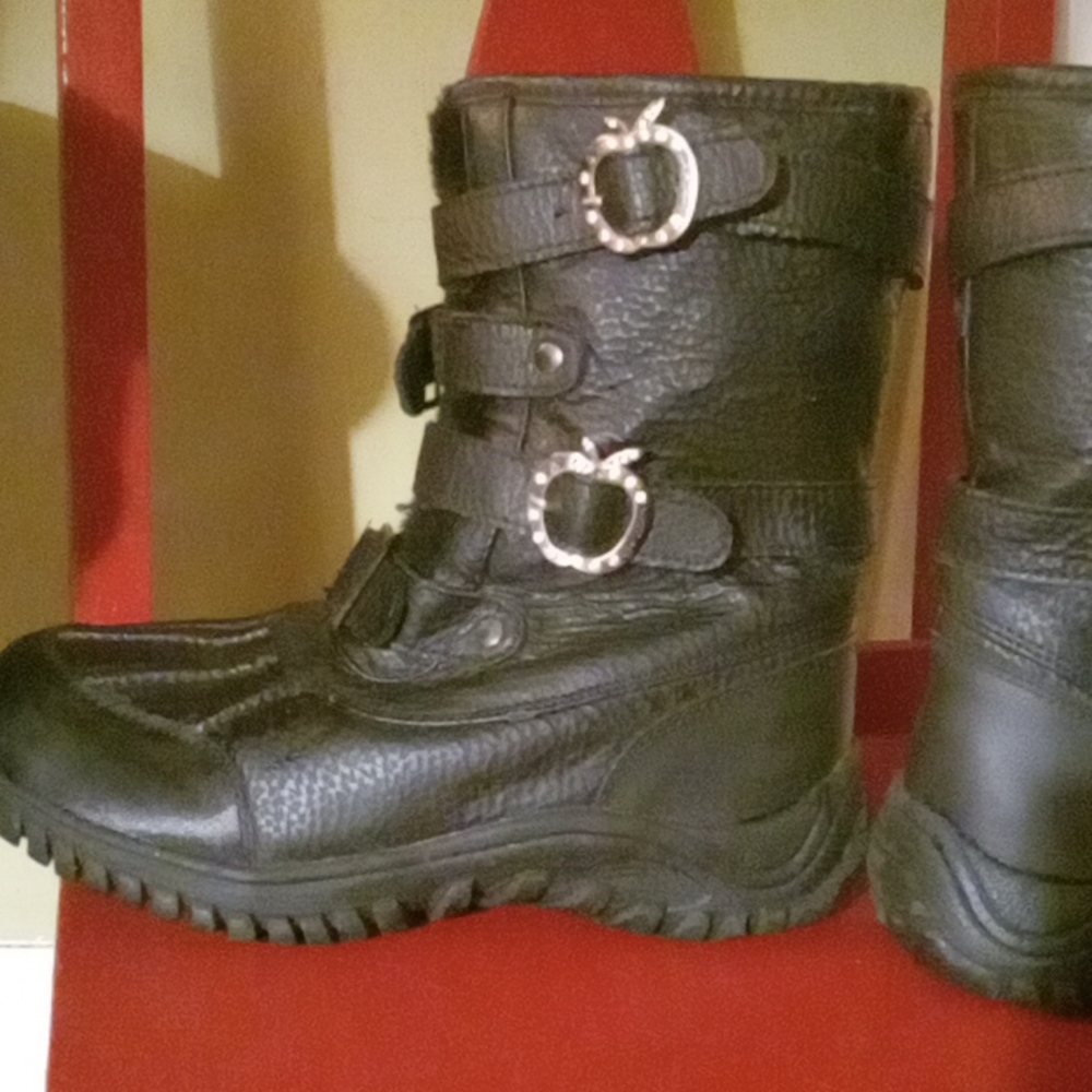 Apple Bottoms boots